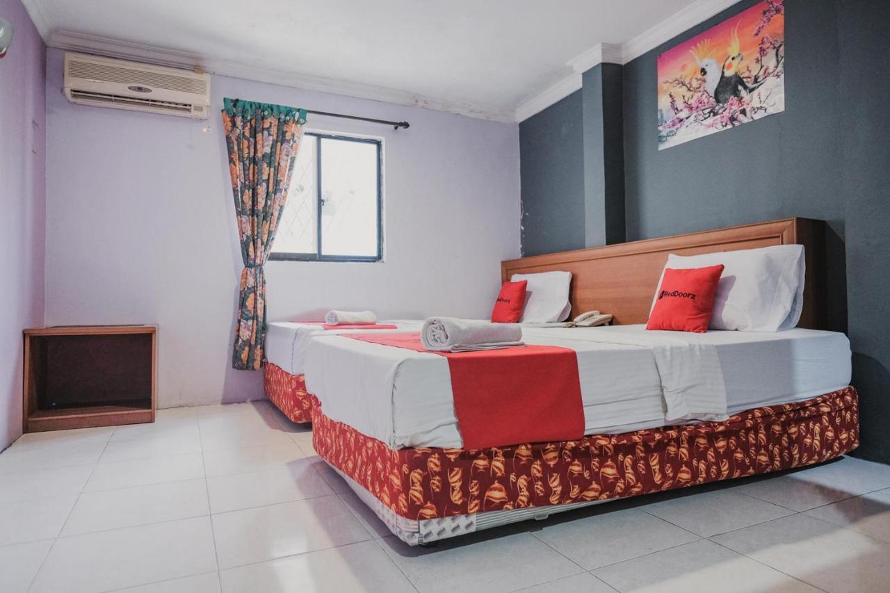 Reddoorz Near Nagoya Hill Mall Batam 5 Ngoại thất bức ảnh