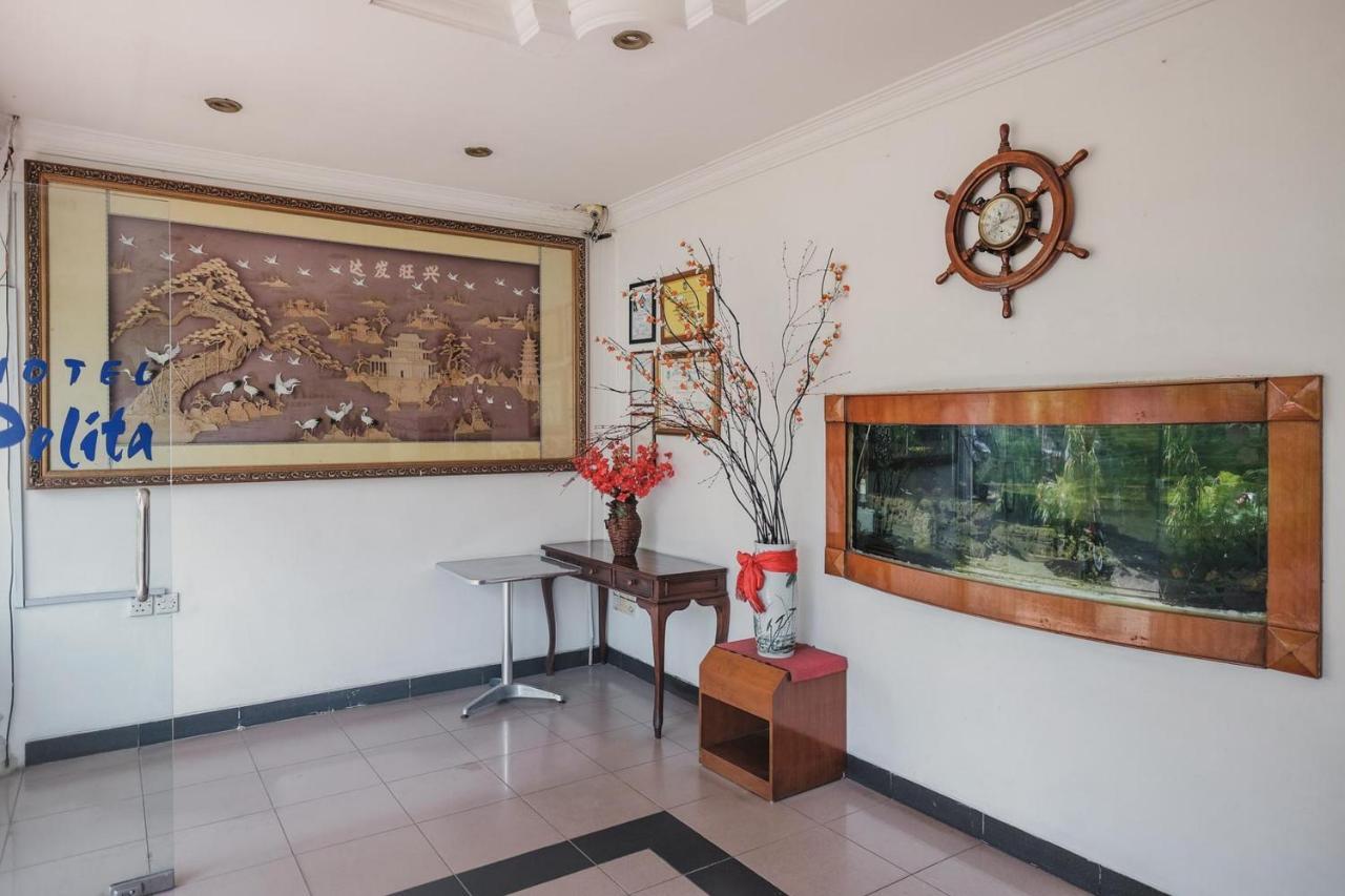 Reddoorz Near Nagoya Hill Mall Batam 5 Ngoại thất bức ảnh