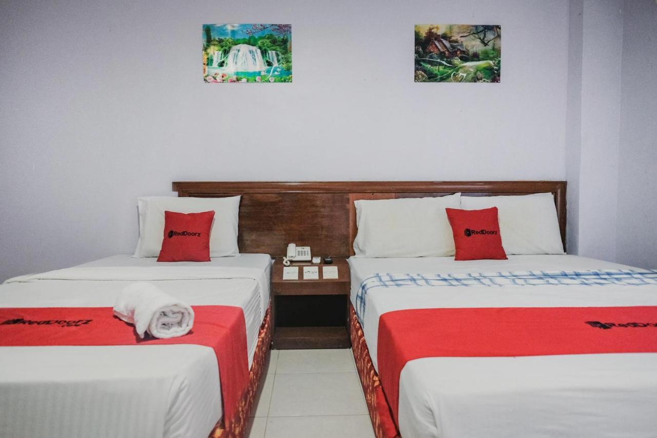 Reddoorz Near Nagoya Hill Mall Batam 5 Ngoại thất bức ảnh