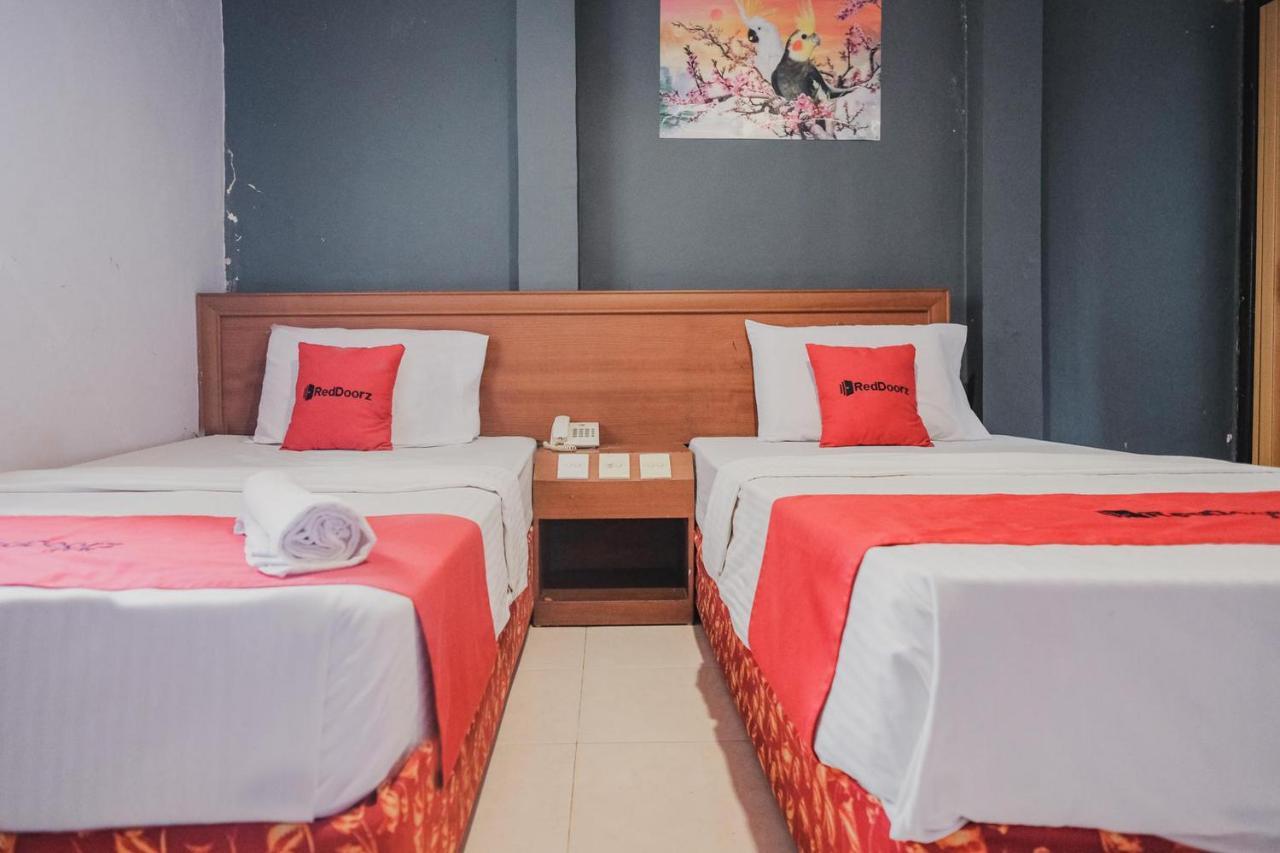 Reddoorz Near Nagoya Hill Mall Batam 5 Ngoại thất bức ảnh