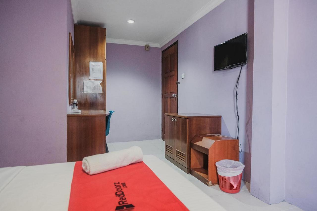 Reddoorz Near Nagoya Hill Mall Batam 5 Ngoại thất bức ảnh